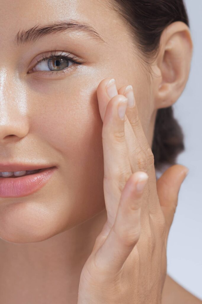 Empfehlung Anti Aging Augenserum gegen Falten